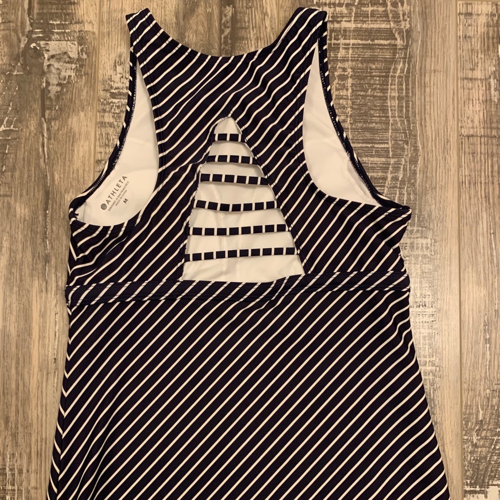 women’s striped work out tank top - Picture 2 of 3
